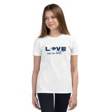 Love Sees No Limits (Halftone Design, Youth T-Shirt)
